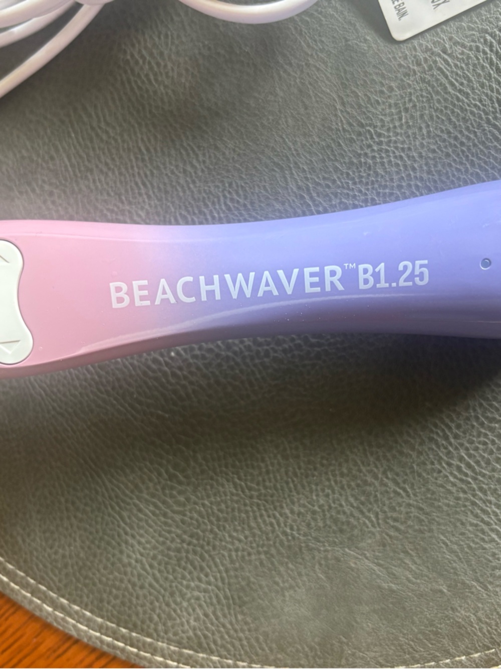 Beachwaver B1.25 Rotating Curling Iron Pink Purple 1.25” Barrel Works - Picture 2 of 7